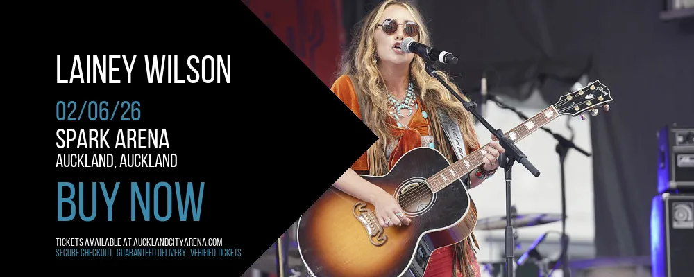 Lainey Wilson at Spark Arena